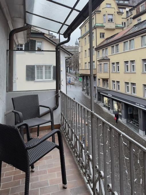 Suesse Wohnung In Zuercher Altstadt 3 زيورخ المظهر الخارجي الصورة